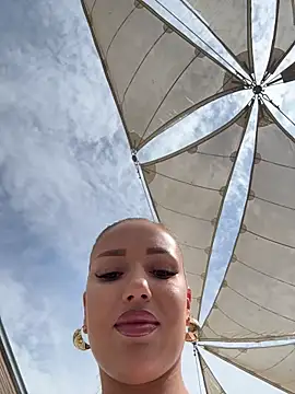 Syka0001 online show from March 9, 9:46 am