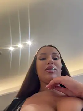 Syka0001 online show from July 17, 11:28 am