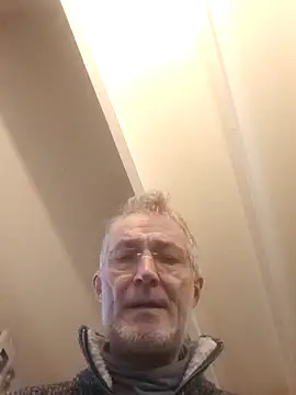 Snapshot of 60philippe chatting on January 26, 7:32 am 60philippe online show from January 26, 7:32 am