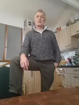 Snapshot of 60philippe chatting on January 29, 12:56 pm 60philippe online show from January 29, 12:56 pm