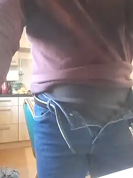 Snapshot of 60philippe chatting on February 2, 9:08 am 60philippe online show from February 2, 9:08 am