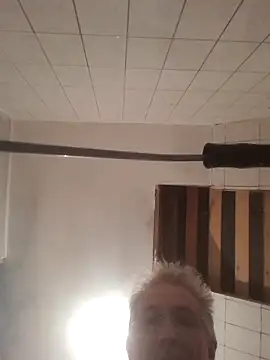 Snapshot of 60philippe chatting on February 18, 8:38 am 60philippe online show from February 18, 8:38 am