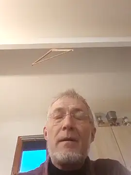 Snapshot of 60philippe chatting on March 22, 6:03 pm 60philippe online show from March 22, 6:03 pm