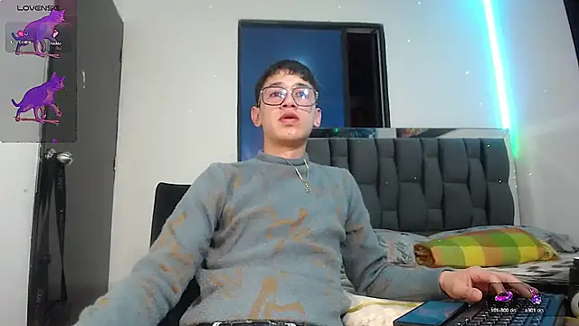 Snapshot of Mr_daren_ chatting on January 28, 8:47 pm Mr daren online show from January 28, 8:47 pm