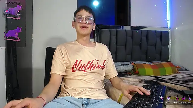 Snapshot of Mr_daren_ chatting on January 31, 9:05 pm Mr daren online show from January 31, 9:05 pm