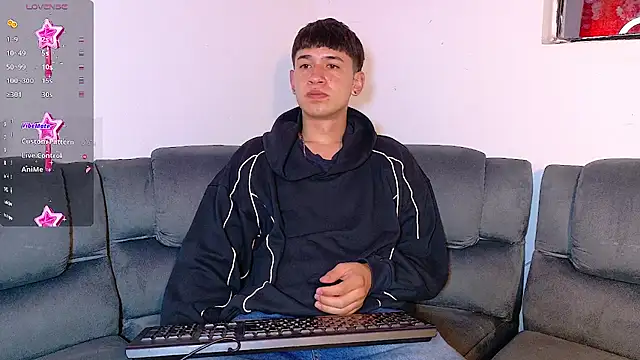 Snapshot of Mr_daren_ chatting on November 10, 7:13 pm Mr daren online show from November 10, 7:13 pm