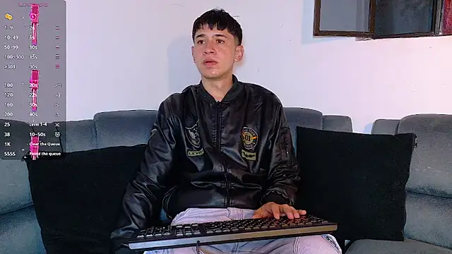 Snapshot of Mr_daren_ chatting on November 21, 8:51 pm Mr daren online show from November 21, 8:51 pm