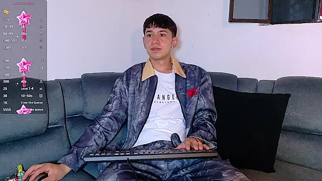 Snapshot of Mr_daren_ chatting on November 28, 7:16 pm Mr daren online show from November 28, 7:16 pm