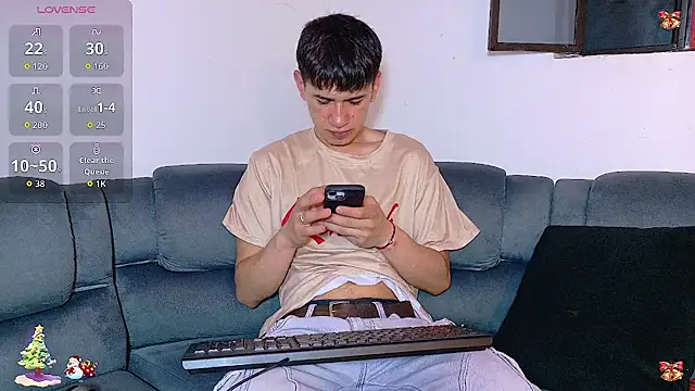 Mr daren  online show from December 19, 7:32 pm