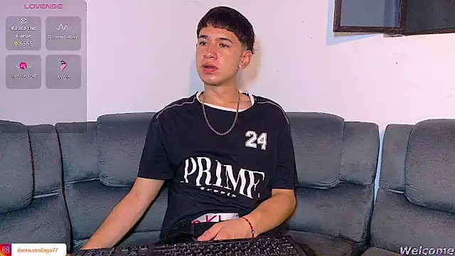 Mr daren  online show from April 6, 6:09 pm