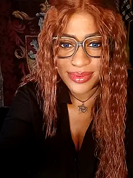 Snapshot of AmazonianMistress chatting on January 14, 2:19 am AmazonianMistress online show from January 14, 2:19 am