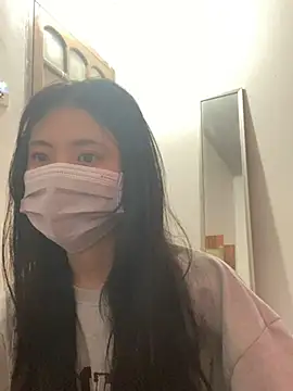 Snapshot of -hanime- chatting on December 5, 2:00 pm -hanime- online show from December 5, 2:00 pm