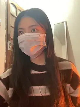 Snapshot of -hanime- chatting on December 16, 6:43 am -hanime- online show from December 16, 6:43 am