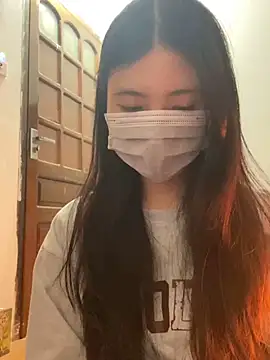 Snapshot of -hanime- chatting on December 21, 6:52 am -hanime- online show from December 21, 6:52 am