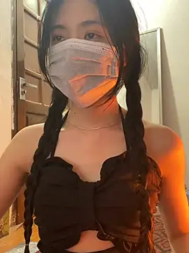 Snapshot of -hanime- chatting on January 15, 12:58 pm -hanime- online show from January 15, 12:58 pm