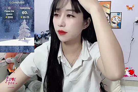 Snapshot of _LLisa_ chatting on February 12, 10:04 pm LLisa online show from February 12, 10:04 pm