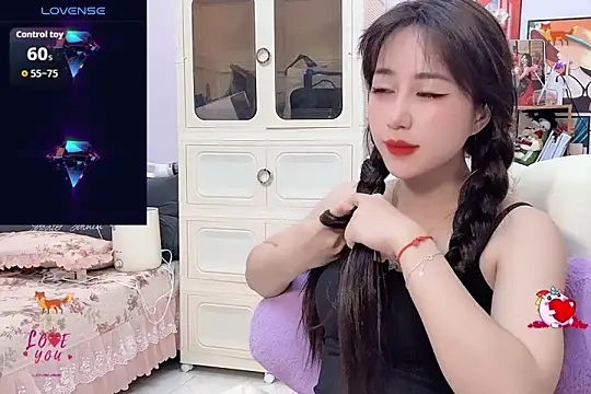 Snapshot of _LLisa_ chatting on September 13, 2:55 am LLisa online show from September 13, 2:55 am