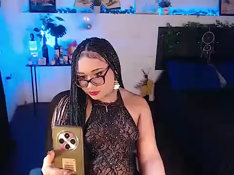 Snapshot of LiaScarlett chatting on September 22, 3:25 pm LiaScarlett online show from September 22, 3:25 pm