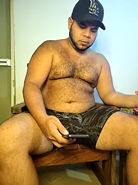Snapshot of Evert_hairyboy chatting on September 12, 7:47 pm Evert hairyboy online show from September 12, 7:47 pm