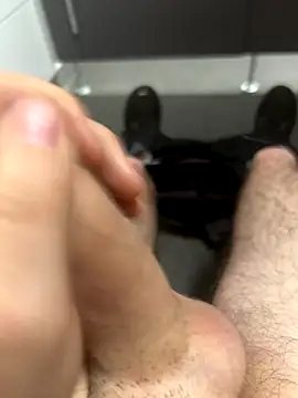 Snapshot of Drummer112 chatting on November 25, 1:55 pm Drummer112 online show from November 25, 1:55 pm