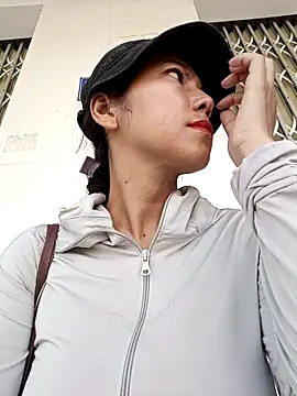 2HotAsain4u online show from April 15, 2:07 am