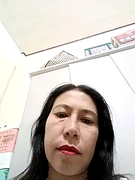 2HotAsain4u online show from April 19, 10:01 pm