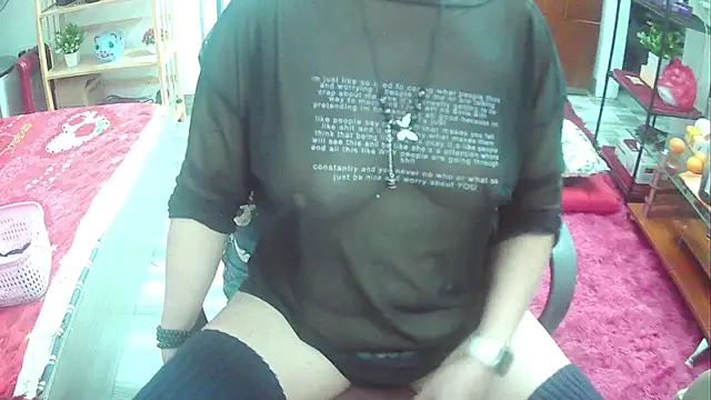 Snapshot of Miu-Le chatting on March 19, 5:28 pm Miu-Le online show from March 19, 5:28 pm