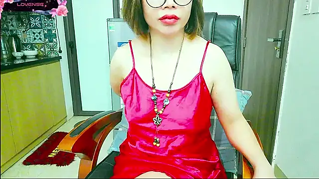 Snapshot of Miu-Le chatting on September 12, 12:05 pm Miu-Le online show from September 12, 12:05 pm