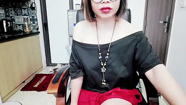 Snapshot of Miu-Le chatting on October 22, 3:45 pm Miu-Le online show from October 22, 3:45 pm