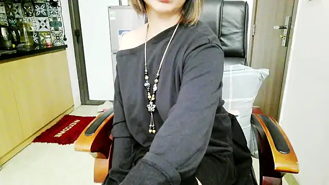 Snapshot of Miu-Le chatting on November 24, 5:12 pm Miu-Le online show from November 24, 5:12 pm