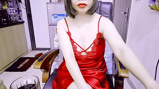 Snapshot of Miu-Le chatting on April 21, 5:50 pm Miu-Le online show from April 21, 5:50 pm