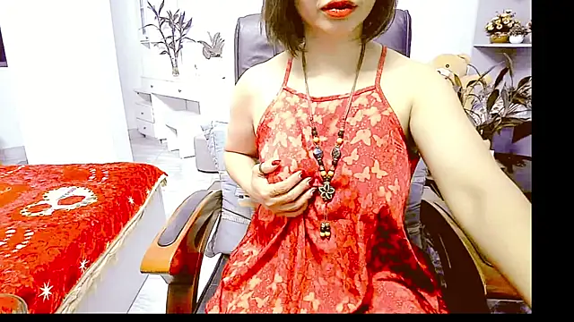Snapshot of Miu-Le chatting on May 11, 8:17 pm Miu-Le online show from May 11, 8:17 pm