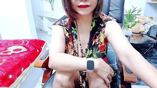 Snapshot of Miu-Le chatting on May 30, 9:01 pm Miu-Le online show from May 30, 9:01 pm
