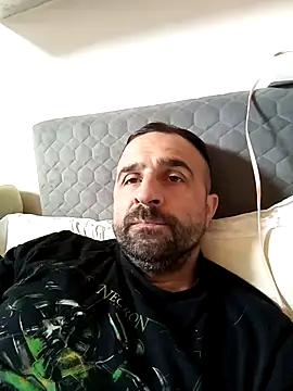 Snapshot of ivat80 chatting on May 6, 4:52 am ivat80 online show from May 6, 4:52 am