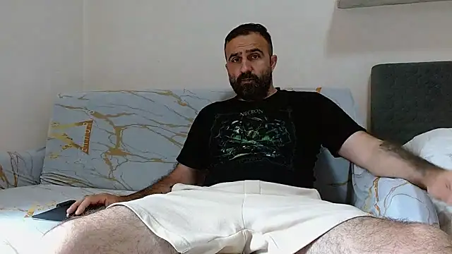 Snapshot of ivat80 chatting on May 21, 5:36 am ivat80 online show from May 21, 5:36 am