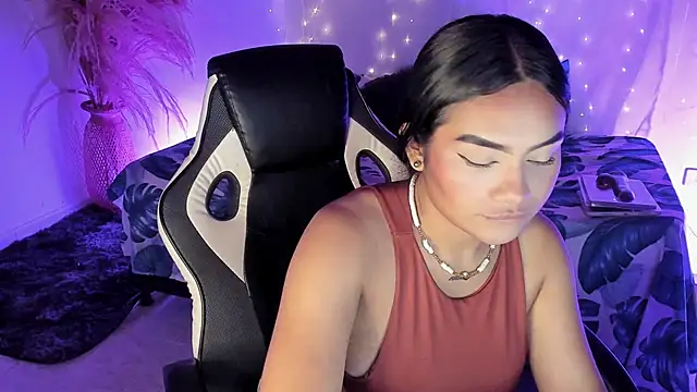 Riana Kean online show from March 15, 3:56 am