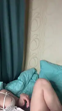 MrMrsRight online show from February 17, 8:15 pm