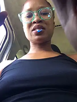 Snapshot of Amazingboodie chatting on January 25, 12:58 pm Amazingboodie online show from January 25, 12:58 pm