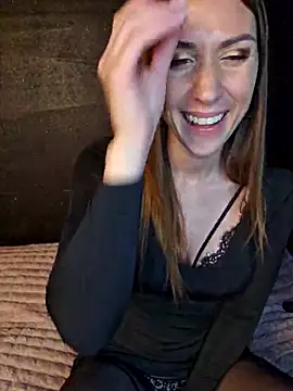 Snapshot of Lib_ertine32 chatting on February 19, 11:06 am Lib ertine32 online show from February 19, 11:06 am