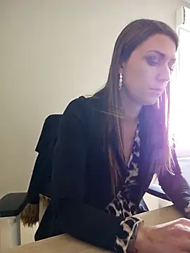 Snapshot of Lib_ertine32 chatting on February 27, 11:10 am Lib ertine32 online show from February 27, 11:10 am