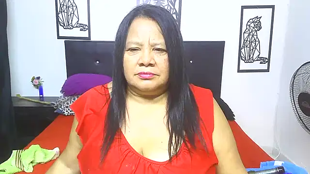 Snapshot of Shanttal0272 chatting on December 19, 9:00 pm Shanttal0272 online show from December 19, 9:00 pm