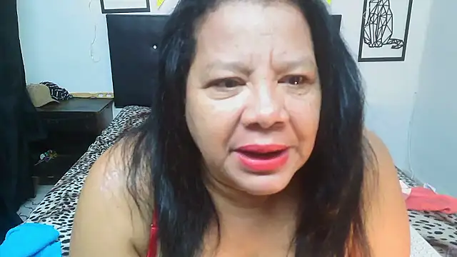 Snapshot of Shanttal0272 chatting on January 10, 11:01 am Shanttal0272 online show from January 10, 11:01 am