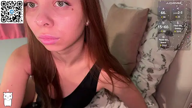 Snapshot of lovelykaylee chatting on November 16, 1:06 pm lovelykaylee online show from November 16, 1:06 pm