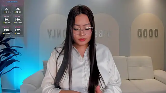 Snapshot of AmberLewis_ chatting on January 25, 3:09 am AmberLewis online show from January 25, 3:09 am