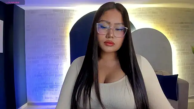 Snapshot of AmberLewis_ chatting on January 26, 10:57 pm AmberLewis online show from January 26, 10:57 pm