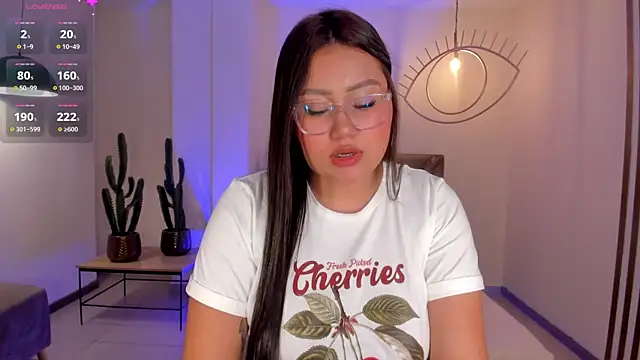 Snapshot of AmberLewis_ chatting on January 29, 9:23 am AmberLewis online show from January 29, 9:23 am