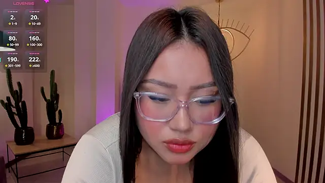 Snapshot of AmberLewis_ chatting on February 12, 3:18 am AmberLewis online show from February 12, 3:18 am