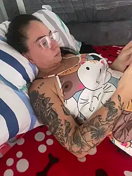 Snapshot of nurse_desi_sexlove chatting on February 21, 8:16 pm nurse desi sexlove online show from February 21, 8:16 pm