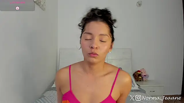 Norma-Jeaane online show from November 15, 8:49 pm