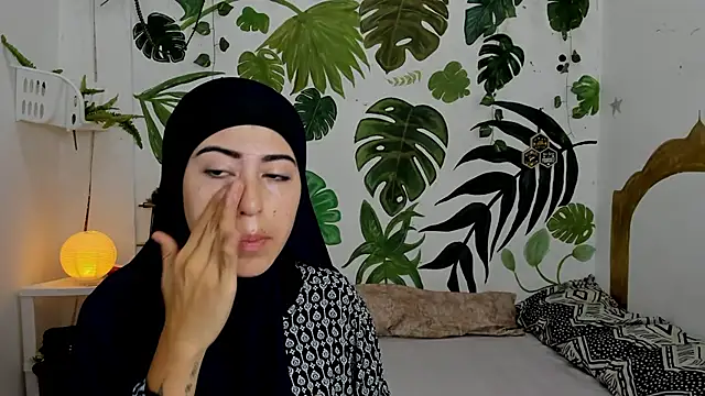 chaymae nah  online show from October 11, 12:32 am